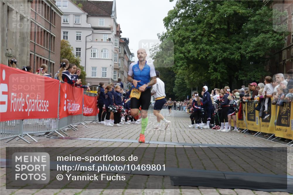13.09.2026 - Kiel Lauf Yannick Fuchs http://msf.ph/oto/10469801 13.09.2026 10:23:14 Ziel 3465, 4645, 8809, 9678, 10568, 5326, 5603, 716, 6302, 151, 5603 meine-sportfotos.de