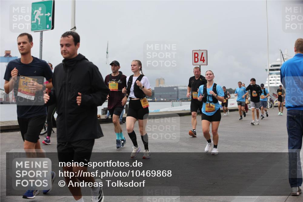 13.09.2026 - Kiel Lauf Andreas Tolksdorf http://msf.ph/oto/10469868 13.09.2026 12:09:50 Kiellinie 1, 39, 54, 4240, 661, 4, 10696 meine-sportfotos.de