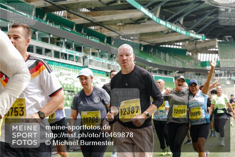 13.09.2026 - 21. swb-Marathon Bremen Michael Burmester http://msf.ph/oto/10469878 13.09.2026 10:36:22 Laufen im Stadion 10092, 10093, 10144, 10152, 10153, 10154, 10160, 10173, 10175, 10181, 10182, 10186, 10187, 10195, 10198, 10237, 10245, 10251, 10257, 10263, 10272, 10275, 10278, 10291, 10296, 10306, 10309, 10327, 10331, 10332, 10338, 10357, 10377, 10382, 10390, 10403, 10409, 10411, 10420, 10427, 10429, 10439, 10473, 10477, 10481, 10492, 10497, 10500, 10528, 10531, 10560, 10569, 10607, 10613, 10617, 10633, 10636, 10647, 10648, 10659, 10671, 10672, 10715 meine-sportfotos.de
