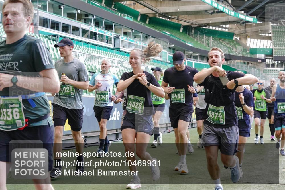 13.09.2026 - 21. swb-Marathon Bremen Michael Burmester http://msf.ph/oto/10469931 13.09.2026 13:14:10 Laufen im Stadion 183, 270, 278, 300, 349, 414, 460, 576, 600, 631, 695, 702, 768, 933, 950, 956, 1005, 1008, 1143, 1392, 1408, 1426, 1573, 1596, 1641, 1818, 1819, 1991, 2024, 2035, 2079, 2233, 2264, 2314, 2387, 2412, 2439, 2457, 2461, 2478, 2494, 2521, 2540, 2564, 2612, 2665, 2684, 2690, 2691, 2693, 2737, 2773, 2792, 2816, 2829, 2838, 2860, 2861, 2865, 2884, 2887, 2921, 2972, 2978, 3016, 3111, 3209, 3253, 3277, 3293, 3304, 3313, 3378, 3405, 3428, 3653, 3661, 3680, 4034, 4080, 4306 meine-sportfotos.de
