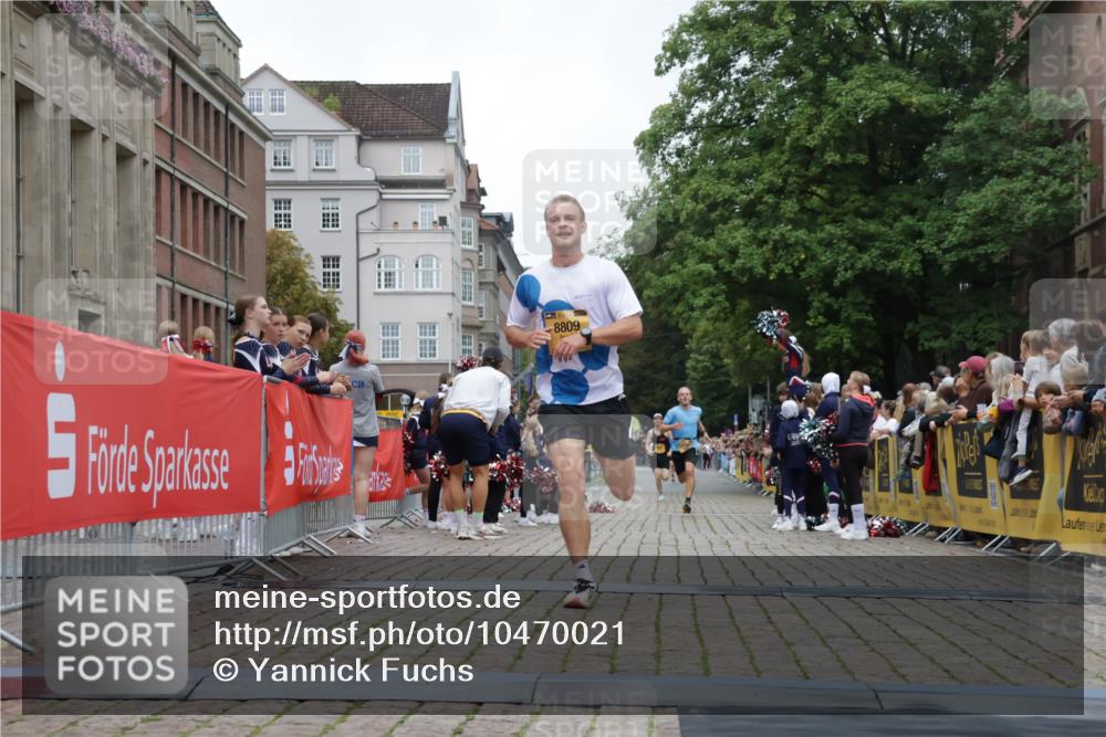 13.09.2026 - Kiel Lauf Yannick Fuchs http://msf.ph/oto/10470021 13.09.2026 10:23:47 Ziel 2937, 716, 3465, 4645, 6302, 8809, 8809, 9678, 10568 meine-sportfotos.de