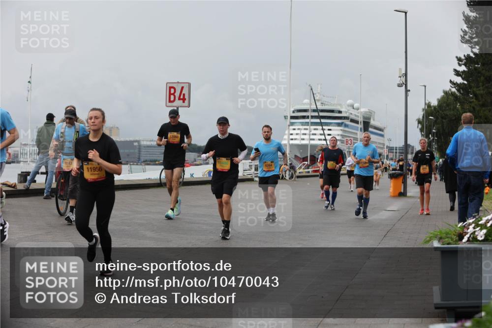 13.09.2026 - Kiel Lauf Andreas Tolksdorf http://msf.ph/oto/10470043 13.09.2026 12:09:58 Kiellinie 5243, 11956, 4, 12060, 11480, 6264, 3 meine-sportfotos.de