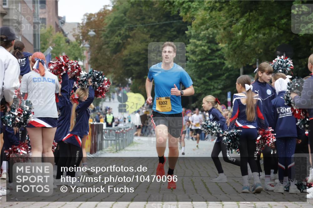 13.09.2026 - Kiel Lauf Yannick Fuchs http://msf.ph/oto/10470096 13.09.2026 10:23:58 Ziel 716, 2937, 6302, 2664, 6018, 6433, 7195, 9298, 3465, 4645, 6302 meine-sportfotos.de