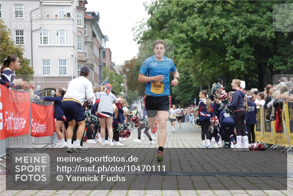 13.09.2026 - Kiel Lauf Yannick Fuchs http://msf.ph/oto/10470111 13.09.2026 10:24:00 Ziel 716, 2937, 6302, 2664, 6018, 6433, 7195, 9298, 4645, 6302 meine-sportfotos.de