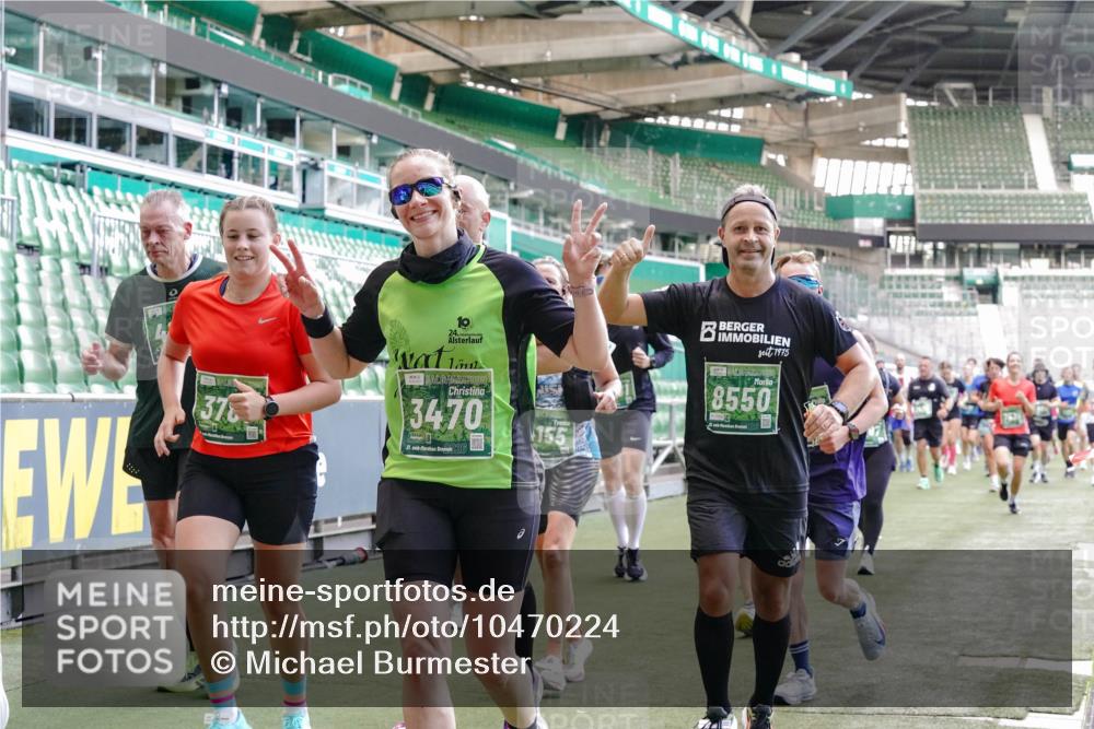 13.09.2026 - 21. swb-Marathon Bremen Michael Burmester http://msf.ph/oto/10470224 13.09.2026 13:14:14 Laufen im Stadion 183, 270, 278, 300, 349, 414, 460, 576, 600, 631, 695, 702, 768, 933, 950, 956, 1005, 1008, 1047, 1143, 1392, 1408, 1426, 1573, 1596, 1641, 1818, 1819, 1991, 2024, 2035, 2079, 2233, 2314, 2387, 2412, 2439, 2457, 2461, 2478, 2494, 2521, 2540, 2564, 2612, 2665, 2684, 2690, 2691, 2693, 2737, 2773, 2792, 2816, 2829, 2838, 2861, 2865, 2884, 2887, 2921, 2972, 2978, 3016, 3111, 3209, 3253, 3277, 3293, 3304, 3313, 3355, 3378, 3405, 3428, 3653, 3661, 3680, 4034, 4080, 4306, 703 meine-sportfotos.de