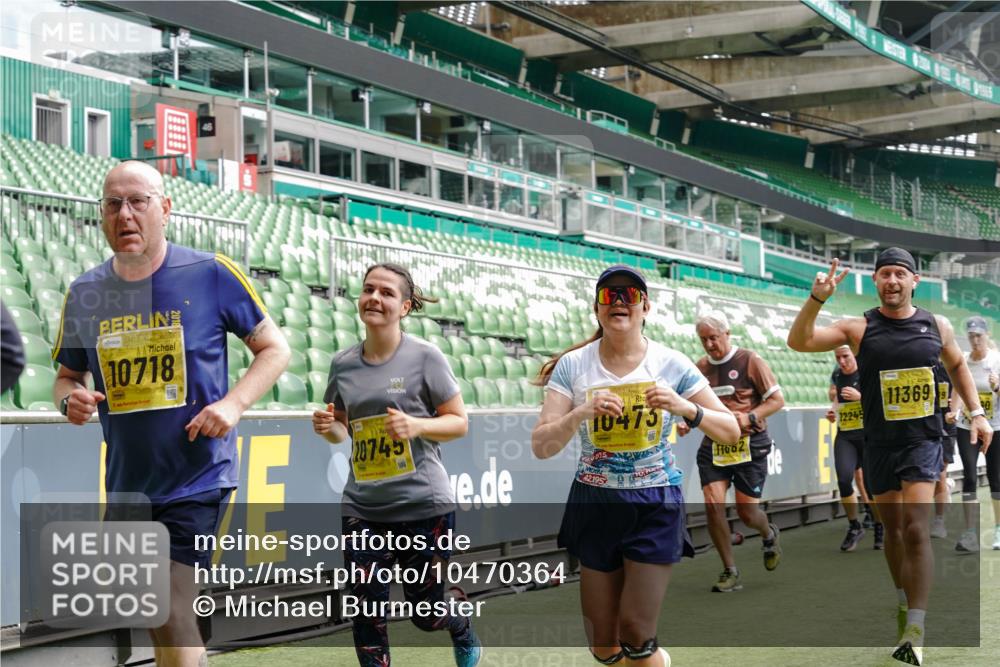 13.09.2026 - 21. swb-Marathon Bremen Michael Burmester http://msf.ph/oto/10470364 13.09.2026 10:36:30 Laufen im Stadion 10092, 10093, 10144, 10152, 10153, 10154, 10160, 10173, 10175, 10181, 10182, 10186, 10187, 10195, 10198, 10237, 10245, 10251, 10257, 10263, 10272, 10275, 10278, 10291, 10296, 10306, 10309, 10327, 10331, 10332, 10338, 10357, 10377, 10382, 10390, 10403, 10409, 10411, 10420, 10427, 10429, 10439, 10444, 10473, 10477, 10481, 10492, 10497, 10500, 10516, 10528, 10531, 10560, 10569, 10607, 10613, 10617, 10633, 10636, 10647, 10648, 10659, 10663, 10671, 10672, 10715 meine-sportfotos.de