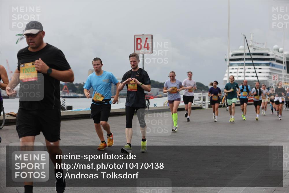 13.09.2026 - Kiel Lauf Andreas Tolksdorf http://msf.ph/oto/10470438 13.09.2026 12:10:20 Kiellinie 12038, 4, 3 meine-sportfotos.de