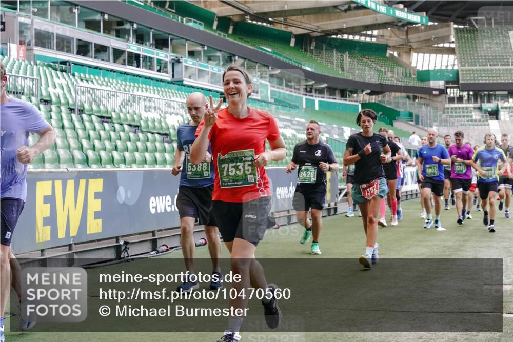 13.09.2026 - 21. swb-Marathon Bremen Michael Burmester http://msf.ph/oto/10470560 13.09.2026 13:14:20 Laufen im Stadion 183, 266, 270, 278, 300, 349, 414, 460, 576, 600, 631, 695, 702, 768, 933, 950, 956, 1005, 1008, 1047, 1143, 1392, 1408, 1426, 1573, 1596, 1641, 1818, 1819, 1991, 2024, 2035, 2079, 2233, 2314, 2387, 2412, 2439, 2457, 2461, 2466, 2484, 2494, 2521, 2540, 2564, 2612, 2665, 2690, 2691, 2693, 2737, 2773, 2792, 2816, 2829, 2838, 2861, 2865, 2884, 2887, 2921, 2972, 2978, 3016, 3111, 3209, 3253, 3277, 3304, 3313, 3355, 3378, 3405, 3428, 3653, 3661, 3670, 3680, 4034, 4080, 4306, 703 meine-sportfotos.de