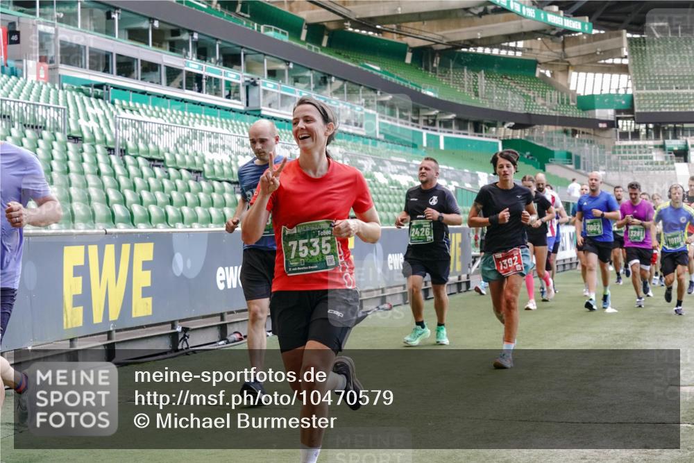13.09.2026 - 21. swb-Marathon Bremen Michael Burmester http://msf.ph/oto/10470579 13.09.2026 13:14:20 Laufen im Stadion 183, 266, 270, 278, 300, 349, 414, 460, 576, 600, 631, 695, 702, 768, 933, 950, 956, 1005, 1008, 1047, 1143, 1392, 1408, 1426, 1573, 1596, 1641, 1818, 1819, 1991, 2024, 2035, 2079, 2233, 2314, 2387, 2412, 2439, 2457, 2461, 2466, 2484, 2494, 2521, 2540, 2564, 2612, 2665, 2690, 2691, 2693, 2737, 2773, 2792, 2816, 2829, 2838, 2861, 2865, 2884, 2887, 2921, 2972, 2978, 3016, 3111, 3209, 3253, 3277, 3304, 3313, 3355, 3378, 3405, 3428, 3653, 3661, 3670, 3680, 4034, 4080, 4306, 703 meine-sportfotos.de