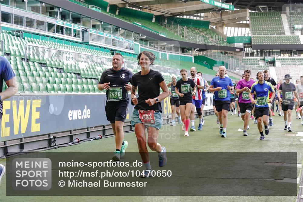 13.09.2026 - 21. swb-Marathon Bremen Michael Burmester http://msf.ph/oto/10470650 13.09.2026 13:14:22 Laufen im Stadion 266, 270, 278, 300, 349, 414, 460, 576, 600, 631, 695, 702, 768, 950, 956, 1005, 1008, 1047, 1143, 1392, 1408, 1426, 1573, 1596, 1641, 1818, 1819, 1991, 2024, 2035, 2079, 2233, 2314, 2387, 2412, 2439, 2457, 2461, 2466, 2484, 2494, 2521, 2540, 2564, 2612, 2665, 2690, 2691, 2693, 2737, 2773, 2792, 2816, 2829, 2838, 2861, 2865, 2884, 2887, 2921, 2972, 2978, 3016, 3111, 3209, 3253, 3277, 3304, 3313, 3355, 3378, 3405, 3428, 3653, 3661, 3670, 3680, 4034, 4080, 4306, 703 meine-sportfotos.de
