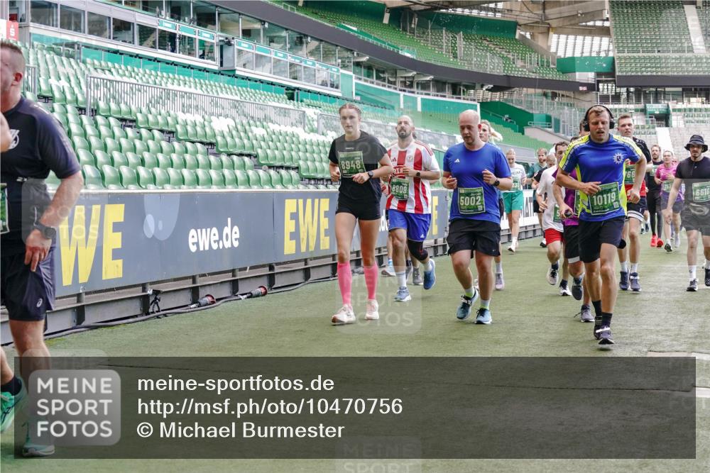 13.09.2026 - 21. swb-Marathon Bremen Michael Burmester http://msf.ph/oto/10470756 13.09.2026 13:14:23 Laufen im Stadion 266, 270, 278, 300, 349, 414, 460, 576, 600, 631, 695, 702, 768, 950, 956, 1005, 1008, 1047, 1143, 1392, 1408, 1426, 1573, 1596, 1641, 1818, 1819, 1991, 2024, 2035, 2079, 2233, 2314, 2387, 2412, 2439, 2457, 2461, 2466, 2484, 2494, 2521, 2540, 2564, 2612, 2665, 2690, 2691, 2693, 2737, 2773, 2792, 2816, 2829, 2838, 2861, 2865, 2884, 2887, 2921, 2972, 2978, 3016, 3111, 3209, 3253, 3277, 3304, 3313, 3355, 3378, 3405, 3428, 3653, 3661, 3670, 3680, 4034, 4080, 4306, 703 meine-sportfotos.de