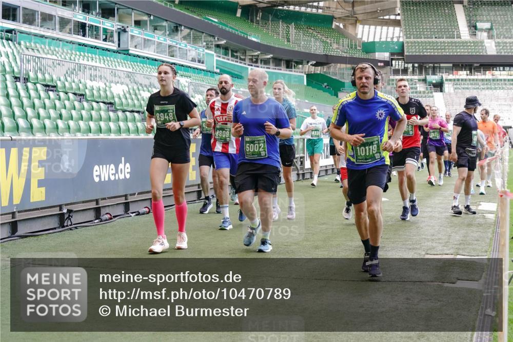 13.09.2026 - 21. swb-Marathon Bremen Michael Burmester http://msf.ph/oto/10470789 13.09.2026 13:14:24 Laufen im Stadion 266, 270, 278, 300, 349, 414, 460, 576, 600, 631, 695, 702, 768, 950, 956, 1005, 1008, 1047, 1143, 1392, 1408, 1426, 1573, 1596, 1641, 1818, 1819, 1991, 2024, 2035, 2079, 2233, 2314, 2387, 2412, 2439, 2457, 2461, 2466, 2484, 2494, 2521, 2540, 2564, 2612, 2665, 2690, 2691, 2693, 2737, 2773, 2792, 2816, 2829, 2838, 2861, 2865, 2884, 2887, 2921, 2972, 2978, 3016, 3111, 3209, 3253, 3277, 3304, 3313, 3355, 3378, 3405, 3428, 3653, 3661, 3670, 3680, 4034, 4080, 4306, 703 meine-sportfotos.de
