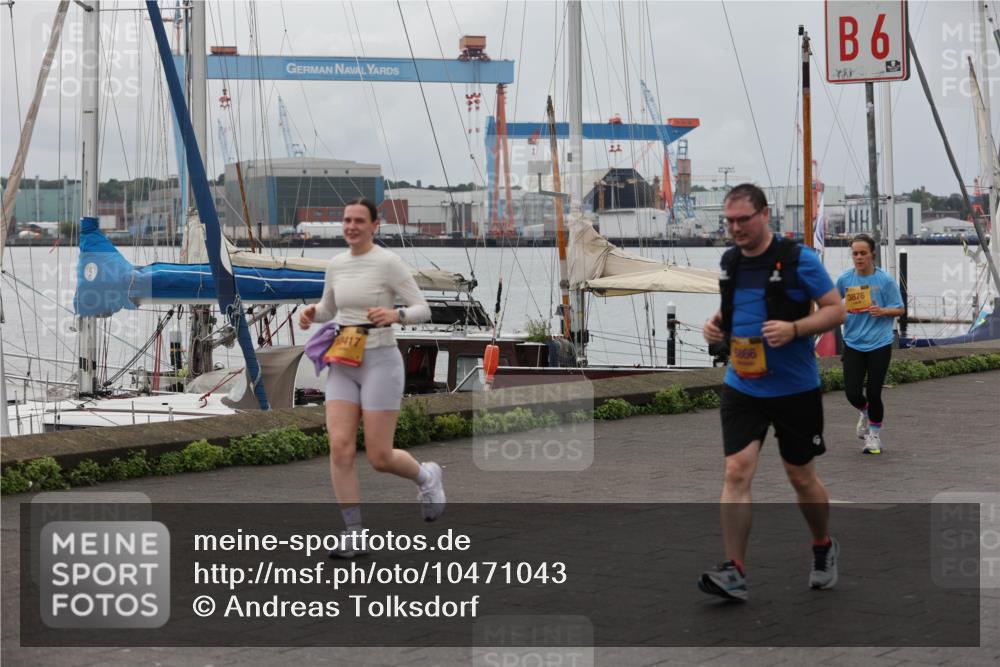 13.09.2026 - Kiel Lauf Andreas Tolksdorf http://msf.ph/oto/10471043 13.09.2026 12:16:43 Kiellinie 37, 3, 0417, 866, 6, 3876 meine-sportfotos.de