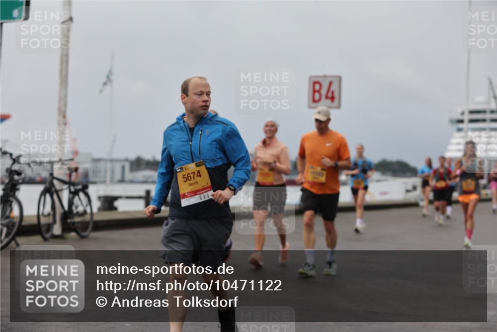 13.09.2026 - Kiel Lauf Andreas Tolksdorf http://msf.ph/oto/10471122 13.09.2026 12:18:16 Kiellinie 1, 384, 5674, 4 meine-sportfotos.de