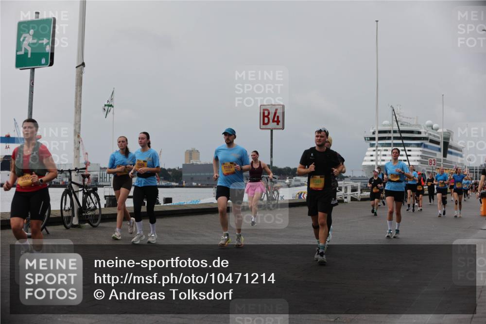13.09.2026 - Kiel Lauf Andreas Tolksdorf http://msf.ph/oto/10471214 13.09.2026 12:18:25 Kiellinie 2006, 7103, 4, 3349, 3 meine-sportfotos.de