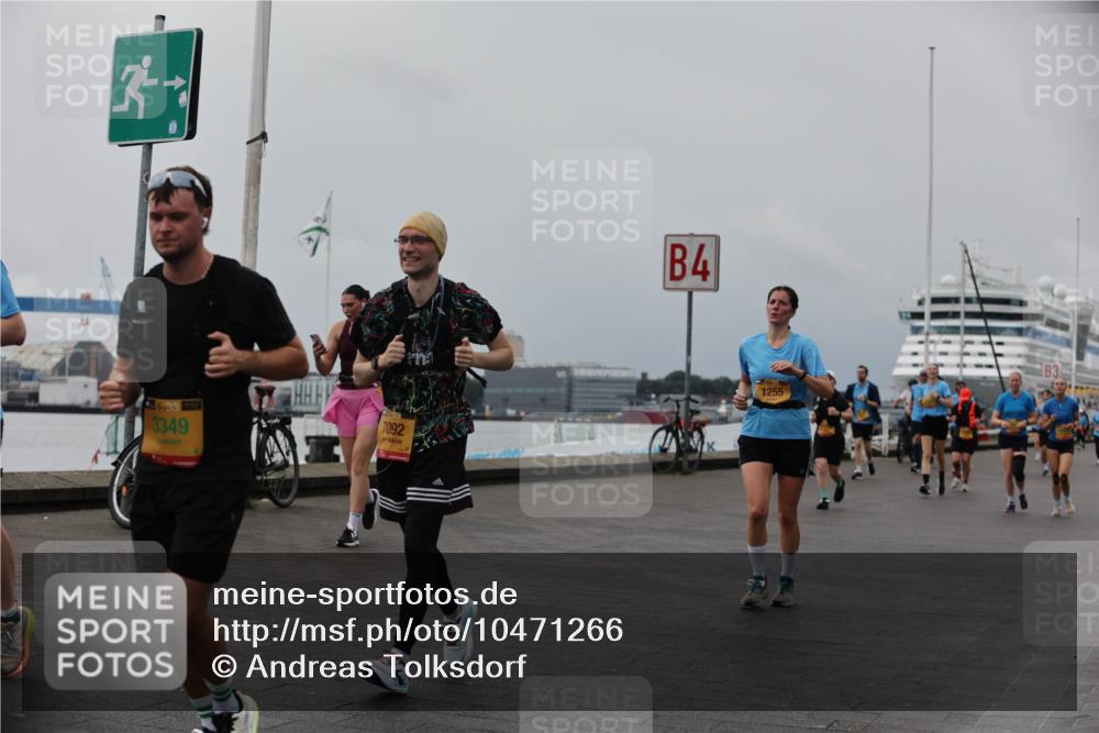 13.09.2026 - Kiel Lauf Andreas Tolksdorf http://msf.ph/oto/10471266 13.09.2026 12:18:28 Kiellinie 3349, 7092, 4, 1255, 3 meine-sportfotos.de