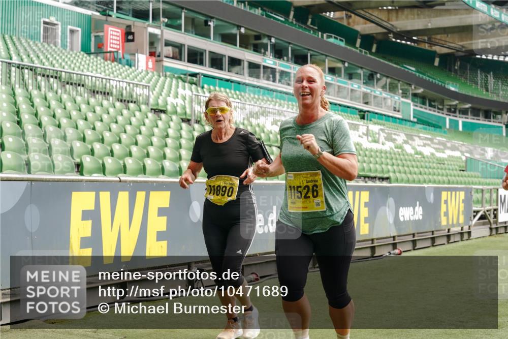 13.09.2026 - 21. swb-Marathon Bremen Michael Burmester http://msf.ph/oto/10471689 13.09.2026 10:37:04 Laufen im Stadion 10090, 10091, 10092, 10150, 10152, 10153, 10154, 10160, 10182, 10186, 10187, 10195, 10198, 10237, 10251, 10257, 10263, 10272, 10273, 10274, 10275, 10278, 10283, 10291, 10296, 10306, 10315, 10323, 10327, 10331, 10332, 10338, 10357, 10382, 10390, 10403, 10409, 10411, 10420, 10429, 10439, 10444, 10473, 10477, 10481, 10488, 10497, 10500, 10516, 10531, 10560, 10569, 10598, 10607, 10613, 10617, 10633, 10647, 10648, 10659, 10663, 10671, 10672, 10674 meine-sportfotos.de