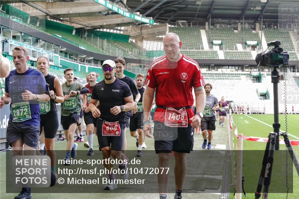 13.09.2026 - 21. swb-Marathon Bremen Michael Burmester http://msf.ph/oto/10472077 13.09.2026 13:14:58 Laufen im Stadion 143, 263, 266, 300, 414, 460, 600, 631, 768, 956, 1008, 1047, 1392, 1408, 1573, 1596, 1818, 1819, 1874, 2024, 2035, 2079, 2233, 2235, 2314, 2359, 2385, 2386, 2387, 2412, 2457, 2466, 2484, 2494, 2521, 2540, 2564, 2667, 2690, 2691, 2693, 2737, 2760, 2783, 2829, 2838, 2859, 2861, 2865, 2874, 2887, 2958, 2972, 2978, 3075, 3111, 3157, 3165, 3185, 3209, 3265, 3304, 3355, 3378, 3382, 3405, 3428, 3653, 3661, 3670, 3680, 3829, 4034, 4080, 4306, 703 meine-sportfotos.de
