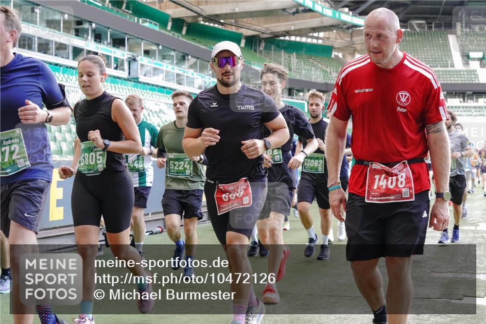 13.09.2026 - 21. swb-Marathon Bremen Michael Burmester http://msf.ph/oto/10472126 13.09.2026 13:14:59 Laufen im Stadion 143, 263, 266, 300, 414, 460, 631, 768, 956, 1008, 1047, 1392, 1408, 1573, 1596, 1818, 1819, 1874, 2024, 2035, 2079, 2233, 2235, 2314, 2359, 2385, 2386, 2387, 2412, 2457, 2466, 2484, 2494, 2521, 2540, 2564, 2667, 2690, 2691, 2693, 2737, 2760, 2783, 2829, 2838, 2859, 2861, 2865, 2874, 2887, 2958, 2978, 3075, 3111, 3157, 3165, 3185, 3209, 3265, 3304, 3355, 3378, 3382, 3405, 3428, 3653, 3661, 3670, 3680, 3829, 4034, 4080, 4306, 703 meine-sportfotos.de