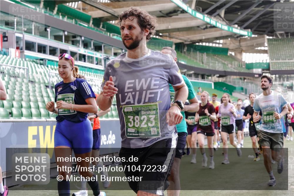 13.09.2026 - 21. swb-Marathon Bremen Michael Burmester http://msf.ph/oto/10472232 13.09.2026 13:15:02 Laufen im Stadion 143, 263, 266, 300, 414, 460, 631, 768, 956, 1008, 1047, 1392, 1408, 1573, 1818, 1819, 1874, 2024, 2035, 2233, 2235, 2314, 2359, 2385, 2386, 2387, 2412, 2457, 2466, 2484, 2494, 2521, 2540, 2564, 2667, 2690, 2691, 2693, 2737, 2760, 2783, 2829, 2838, 2859, 2861, 2865, 2874, 2887, 2958, 2978, 3075, 3111, 3157, 3165, 3185, 3209, 3265, 3304, 3355, 3378, 3382, 3405, 3428, 3486, 3653, 3661, 3670, 3680, 3829, 4034, 4080, 4306, 703 meine-sportfotos.de