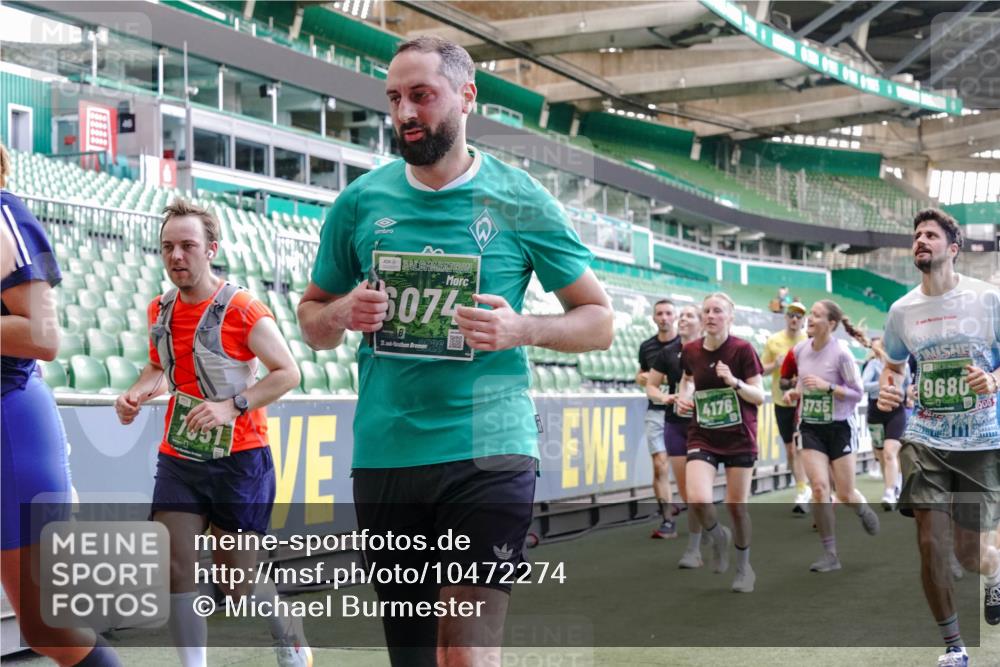 13.09.2026 - 21. swb-Marathon Bremen Michael Burmester http://msf.ph/oto/10472274 13.09.2026 13:15:03 Laufen im Stadion 143, 263, 266, 300, 414, 460, 631, 768, 956, 1008, 1047, 1392, 1408, 1573, 1818, 1819, 1874, 2024, 2035, 2233, 2235, 2314, 2359, 2385, 2386, 2387, 2412, 2457, 2466, 2484, 2494, 2521, 2540, 2564, 2667, 2690, 2691, 2693, 2737, 2760, 2783, 2829, 2838, 2859, 2861, 2865, 2874, 2887, 2958, 2978, 3075, 3111, 3157, 3165, 3185, 3209, 3265, 3304, 3355, 3378, 3382, 3405, 3428, 3486, 3653, 3661, 3670, 3680, 3829, 4034, 4080, 4306, 703 meine-sportfotos.de