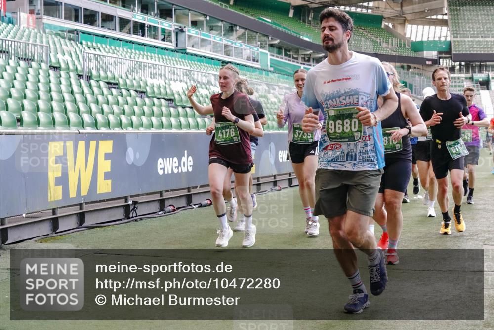 13.09.2026 - 21. swb-Marathon Bremen Michael Burmester http://msf.ph/oto/10472280 13.09.2026 13:15:04 Laufen im Stadion 143, 263, 266, 300, 414, 460, 631, 768, 956, 1008, 1047, 1392, 1408, 1573, 1818, 1819, 1874, 2024, 2035, 2218, 2233, 2235, 2314, 2359, 2385, 2386, 2387, 2412, 2457, 2466, 2484, 2494, 2521, 2540, 2564, 2667, 2690, 2691, 2693, 2737, 2760, 2783, 2829, 2838, 2859, 2861, 2865, 2874, 2887, 2958, 2978, 3075, 3111, 3157, 3165, 3185, 3209, 3265, 3304, 3355, 3378, 3382, 3405, 3428, 3486, 3653, 3661, 3670, 3680, 3829, 4034, 4080, 4306, 703 meine-sportfotos.de
