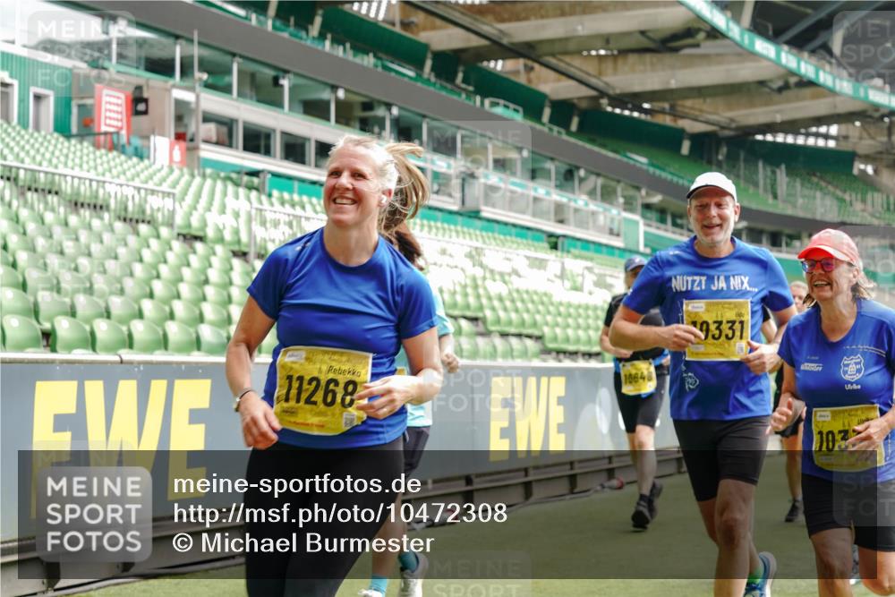 13.09.2026 - 21. swb-Marathon Bremen Michael Burmester http://msf.ph/oto/10472308 13.09.2026 10:37:23 Laufen im Stadion 10090, 10091, 10092, 10150, 10153, 10154, 10160, 10186, 10187, 10190, 10198, 10237, 10251, 10257, 10263, 10272, 10273, 10274, 10275, 10278, 10283, 10291, 10296, 10305, 10315, 10323, 10327, 10331, 10332, 10338, 10370, 10375, 10376, 10382, 10390, 10403, 10411, 10420, 10429, 10432, 10439, 10444, 10465, 10481, 10488, 10497, 10500, 10516, 10531, 10560, 10569, 10598, 10607, 10613, 10633, 10647, 10648, 10654, 10659, 10663, 10674, 10823 meine-sportfotos.de