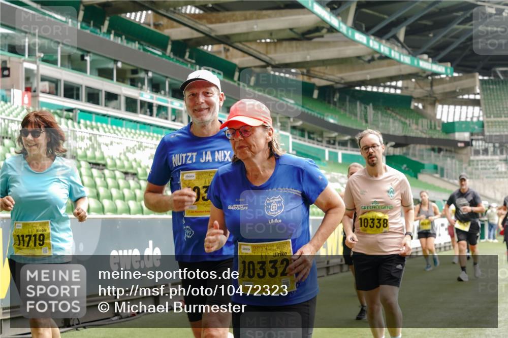 13.09.2026 - 21. swb-Marathon Bremen Michael Burmester http://msf.ph/oto/10472323 13.09.2026 10:37:23 Laufen im Stadion 10090, 10091, 10092, 10150, 10153, 10154, 10160, 10186, 10187, 10190, 10198, 10237, 10251, 10257, 10263, 10272, 10273, 10274, 10275, 10278, 10283, 10291, 10296, 10305, 10315, 10323, 10327, 10331, 10332, 10338, 10370, 10375, 10376, 10382, 10390, 10403, 10411, 10420, 10429, 10432, 10439, 10444, 10465, 10481, 10488, 10497, 10500, 10516, 10531, 10560, 10569, 10598, 10607, 10613, 10633, 10647, 10648, 10654, 10659, 10663, 10674, 10823 meine-sportfotos.de