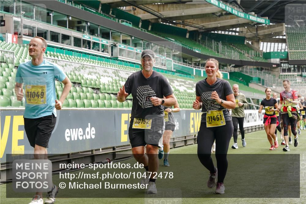 13.09.2026 - 21. swb-Marathon Bremen Michael Burmester http://msf.ph/oto/10472478 13.09.2026 10:37:28 Laufen im Stadion 10090, 10091, 10092, 10150, 10153, 10154, 10160, 10186, 10187, 10190, 10198, 10205, 10237, 10251, 10257, 10263, 10272, 10273, 10274, 10275, 10278, 10283, 10291, 10296, 10305, 10315, 10323, 10327, 10331, 10332, 10338, 10370, 10375, 10376, 10382, 10390, 10403, 10411, 10420, 10429, 10432, 10439, 10444, 10465, 10481, 10488, 10497, 10500, 10516, 10531, 10560, 10569, 10598, 10607, 10613, 10633, 10647, 10648, 10654, 10659, 10663, 10674, 10823 meine-sportfotos.de