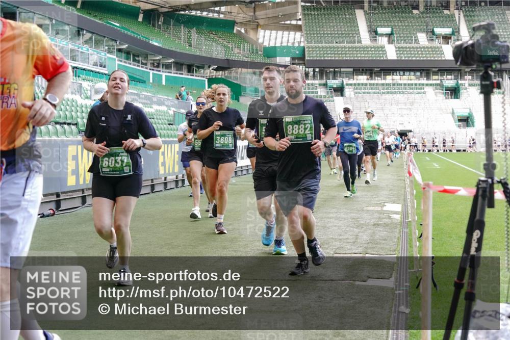 13.09.2026 - 21. swb-Marathon Bremen Michael Burmester http://msf.ph/oto/10472522 13.09.2026 13:15:11 Laufen im Stadion 143, 263, 266, 300, 414, 460, 598, 631, 653, 768, 956, 1008, 1047, 1392, 1408, 1573, 1818, 1819, 1874, 2013, 2024, 2035, 2218, 2233, 2235, 2314, 2359, 2385, 2386, 2412, 2457, 2466, 2468, 2484, 2494, 2521, 2540, 2564, 2667, 2678, 2690, 2691, 2693, 2737, 2760, 2783, 2829, 2838, 2859, 2861, 2865, 2874, 2887, 2958, 2978, 3001, 3075, 3111, 3157, 3165, 3185, 3209, 3237, 3265, 3304, 3355, 3378, 3382, 3405, 3428, 3486, 3512, 3653, 3661, 3670, 3680, 3829, 4034, 4080, 4306, 703 meine-sportfotos.de