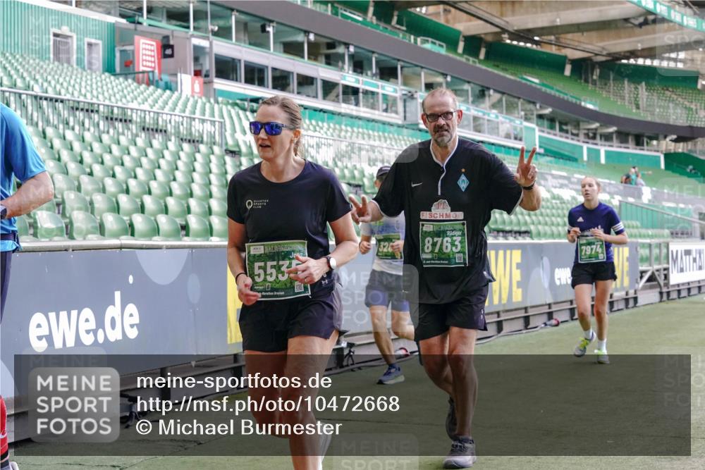 13.09.2026 - 21. swb-Marathon Bremen Michael Burmester http://msf.ph/oto/10472668 13.09.2026 13:15:15 Laufen im Stadion 143, 263, 266, 300, 414, 460, 598, 612, 631, 653, 768, 956, 1008, 1047, 1392, 1408, 1573, 1818, 1819, 1874, 2013, 2024, 2218, 2233, 2235, 2314, 2359, 2385, 2386, 2412, 2466, 2468, 2484, 2494, 2521, 2540, 2564, 2667, 2678, 2690, 2691, 2737, 2760, 2783, 2829, 2838, 2859, 2861, 2865, 2874, 2887, 2958, 2978, 3001, 3075, 3157, 3165, 3185, 3237, 3265, 3355, 3378, 3382, 3405, 3428, 3486, 3512, 3653, 3661, 3670, 3680, 3829, 4034, 4080, 4306, 703 meine-sportfotos.de