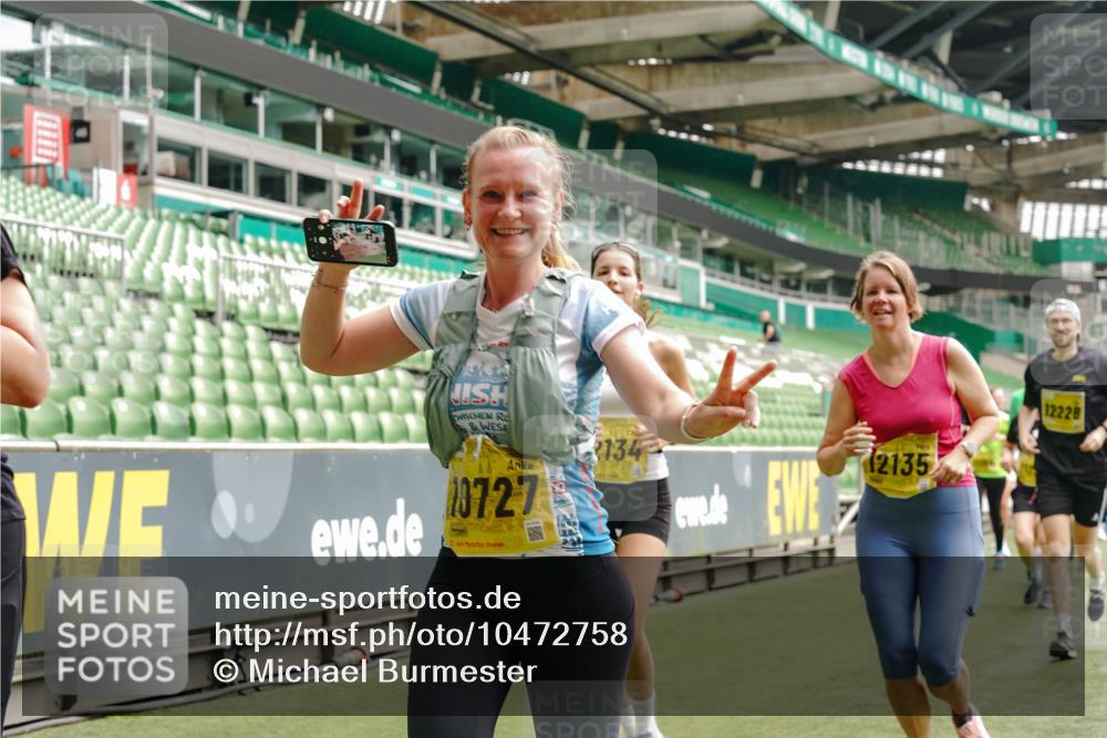 13.09.2026 - 21. swb-Marathon Bremen Michael Burmester http://msf.ph/oto/10472758 13.09.2026 10:37:35 Laufen im Stadion 10090, 10091, 10092, 10150, 10153, 10154, 10160, 10186, 10190, 10198, 10205, 10237, 10251, 10257, 10272, 10273, 10274, 10275, 10278, 10283, 10291, 10296, 10305, 10315, 10323, 10327, 10331, 10332, 10338, 10370, 10375, 10376, 10382, 10390, 10403, 10411, 10420, 10429, 10432, 10444, 10465, 10488, 10497, 10500, 10516, 10531, 10560, 10569, 10598, 10607, 10613, 10633, 10647, 10648, 10654, 10659, 10663, 10674, 10695, 10802, 10823 meine-sportfotos.de