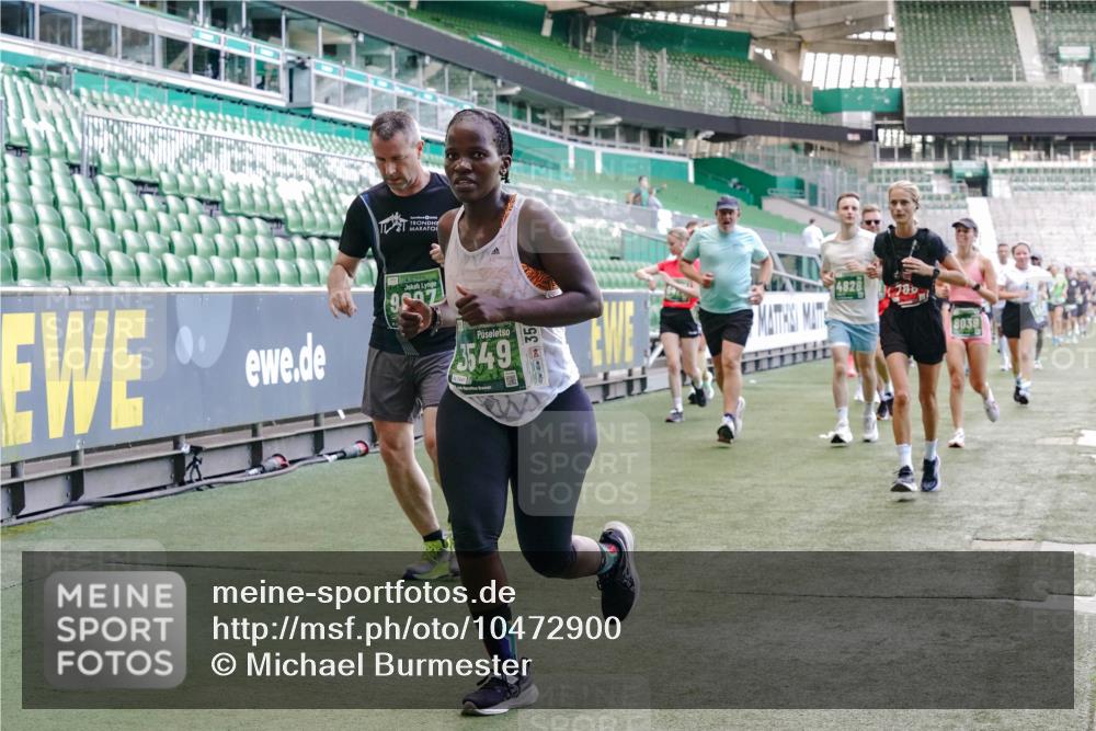 13.09.2026 - 21. swb-Marathon Bremen Michael Burmester http://msf.ph/oto/10472900 13.09.2026 13:15:20 Laufen im Stadion 143, 263, 266, 300, 414, 460, 598, 612, 653, 768, 956, 1008, 1047, 1392, 1408, 1573, 1818, 1819, 1874, 2013, 2024, 2218, 2233, 2235, 2314, 2359, 2385, 2386, 2412, 2466, 2468, 2484, 2494, 2521, 2564, 2667, 2678, 2690, 2691, 2698, 2737, 2760, 2783, 2829, 2838, 2859, 2861, 2865, 2874, 2887, 2958, 2978, 3001, 3075, 3157, 3165, 3185, 3237, 3265, 3331, 3355, 3378, 3382, 3405, 3428, 3486, 3512, 3653, 3661, 3670, 3680, 3829, 4034, 4080, 4306, 703 meine-sportfotos.de