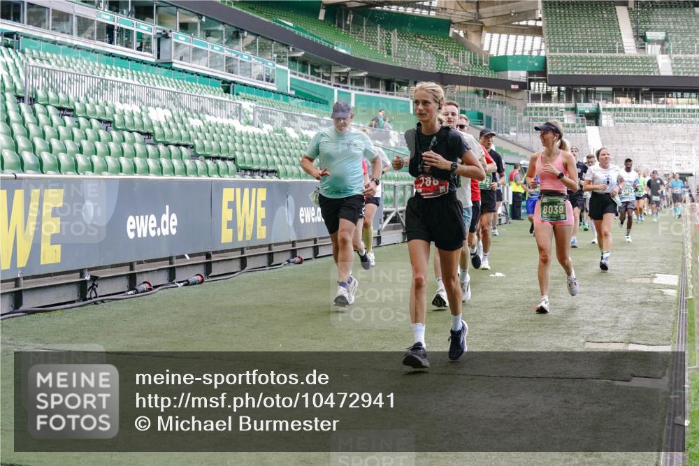 13.09.2026 - 21. swb-Marathon Bremen Michael Burmester http://msf.ph/oto/10472941 13.09.2026 13:15:22 Laufen im Stadion 143, 263, 266, 300, 414, 460, 598, 612, 653, 768, 956, 1008, 1047, 1392, 1408, 1573, 1818, 1819, 1874, 2013, 2024, 2218, 2233, 2235, 2314, 2359, 2385, 2386, 2466, 2468, 2484, 2494, 2521, 2564, 2664, 2667, 2678, 2690, 2691, 2698, 2737, 2760, 2783, 2829, 2838, 2846, 2859, 2861, 2865, 2874, 2887, 2958, 2978, 3001, 3075, 3133, 3157, 3165, 3185, 3237, 3265, 3331, 3355, 3378, 3382, 3405, 3428, 3486, 3512, 3653, 3661, 3670, 3680, 3829, 4034, 4080, 4306, 703 meine-sportfotos.de