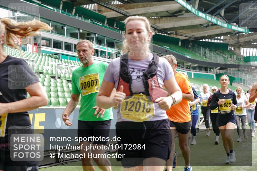 13.09.2026 - 21. swb-Marathon Bremen Michael Burmester http://msf.ph/oto/10472984 13.09.2026 10:37:41 Laufen im Stadion 10090, 10091, 10092, 10150, 10153, 10154, 10160, 10168, 10186, 10190, 10198, 10205, 10237, 10251, 10257, 10273, 10274, 10278, 10283, 10296, 10305, 10315, 10323, 10327, 10331, 10332, 10338, 10370, 10375, 10376, 10382, 10390, 10403, 10411, 10429, 10432, 10444, 10465, 10488, 10497, 10500, 10516, 10531, 10569, 10598, 10607, 10613, 10633, 10645, 10647, 10648, 10654, 10659, 10661, 10663, 10674, 10681, 10682, 10695, 10697, 10802, 10823 meine-sportfotos.de