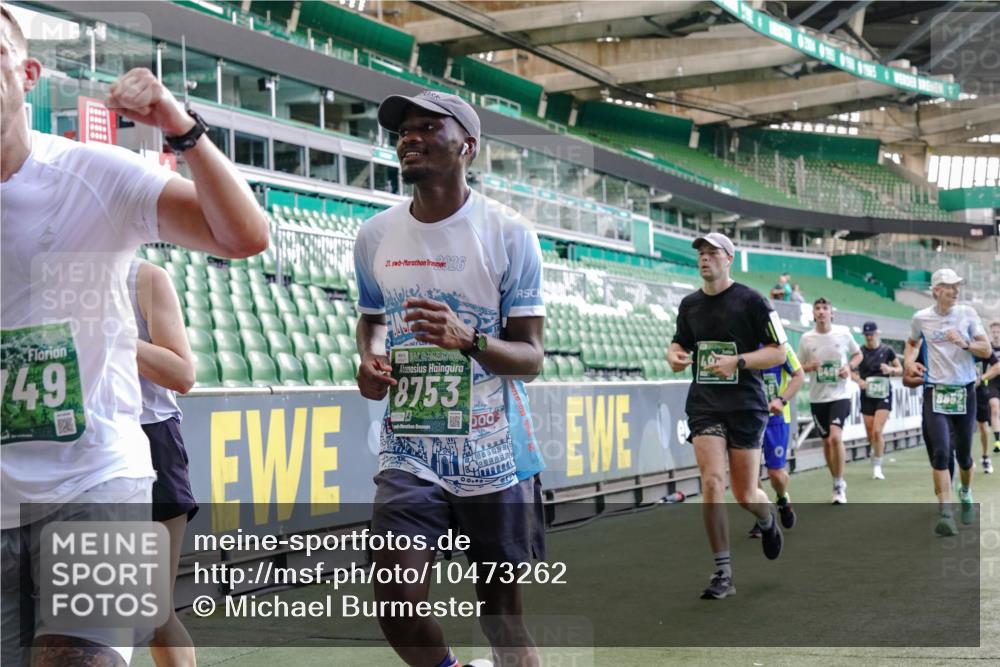 13.09.2026 - 21. swb-Marathon Bremen Michael Burmester http://msf.ph/oto/10473262 13.09.2026 13:15:30 Laufen im Stadion 143, 231, 263, 266, 300, 414, 598, 612, 653, 768, 956, 1008, 1047, 1185, 1392, 1408, 1573, 1818, 1819, 1874, 2013, 2024, 2218, 2233, 2235, 2314, 2351, 2359, 2385, 2386, 2466, 2468, 2484, 2494, 2564, 2579, 2664, 2667, 2678, 2690, 2691, 2698, 2737, 2760, 2783, 2799, 2829, 2838, 2846, 2859, 2861, 2865, 2874, 2887, 2958, 2978, 3001, 3075, 3133, 3157, 3165, 3185, 3237, 3265, 3331, 3355, 3382, 3405, 3428, 3486, 3512, 3653, 3670, 3680, 3829, 4034, 4080, 4306, 703 meine-sportfotos.de