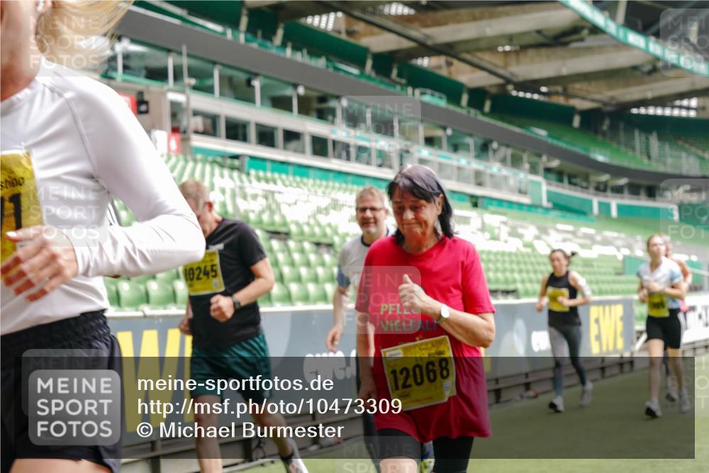 13.09.2026 - 21. swb-Marathon Bremen Michael Burmester http://msf.ph/oto/10473309 13.09.2026 10:37:50 Laufen im Stadion 10090, 10091, 10092, 10150, 10153, 10154, 10168, 10186, 10188, 10190, 10198, 10205, 10237, 10257, 10259, 10260, 10273, 10274, 10283, 10296, 10305, 10315, 10323, 10327, 10331, 10332, 10370, 10375, 10376, 10390, 10411, 10429, 10432, 10444, 10465, 10488, 10497, 10500, 10516, 10526, 10531, 10598, 10613, 10633, 10645, 10647, 10648, 10654, 10659, 10661, 10663, 10674, 10681, 10682, 10695, 10697, 10802, 10823 meine-sportfotos.de