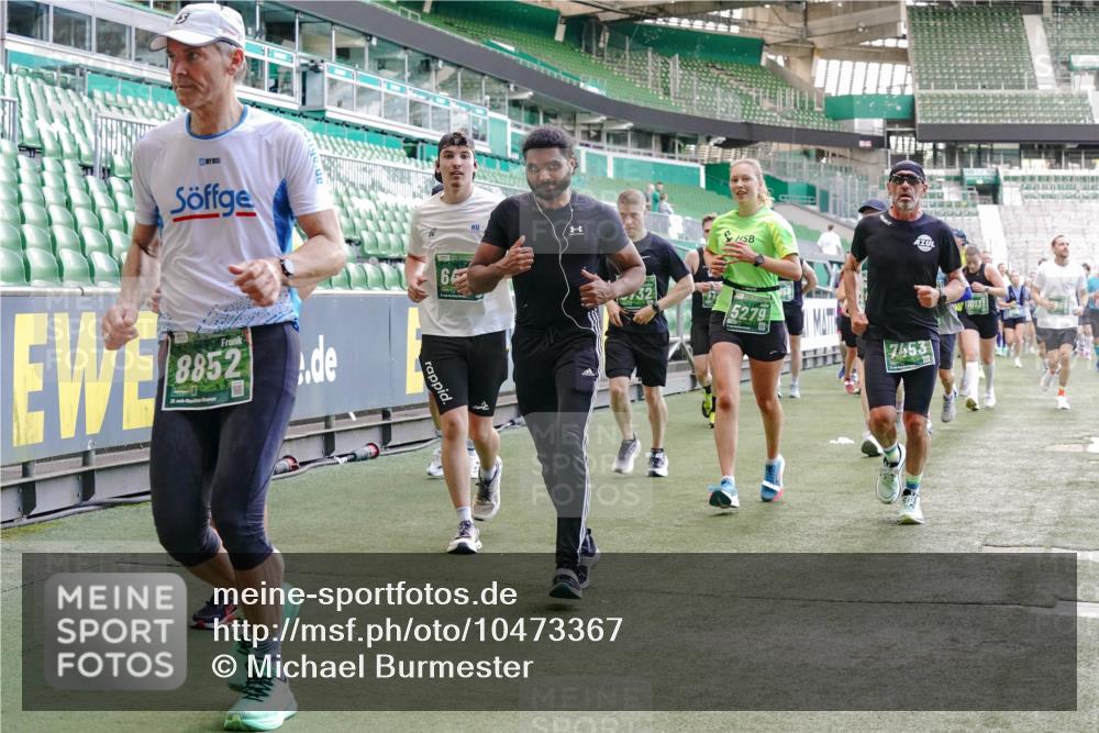 13.09.2026 - 21. swb-Marathon Bremen Michael Burmester http://msf.ph/oto/10473367 13.09.2026 13:15:34 Laufen im Stadion 143, 231, 263, 266, 300, 414, 598, 612, 653, 768, 956, 1008, 1047, 1185, 1312, 1818, 1819, 1874, 2013, 2218, 2233, 2235, 2314, 2351, 2359, 2385, 2386, 2466, 2468, 2484, 2494, 2564, 2579, 2664, 2667, 2678, 2690, 2691, 2698, 2737, 2760, 2783, 2799, 2829, 2838, 2846, 2859, 2861, 2865, 2874, 2887, 2958, 2978, 3001, 3075, 3133, 3157, 3165, 3185, 3237, 3265, 3331, 3355, 3382, 3387, 3405, 3428, 3486, 3512, 3670, 3680, 3829, 4034, 4080, 4306, 703 meine-sportfotos.de