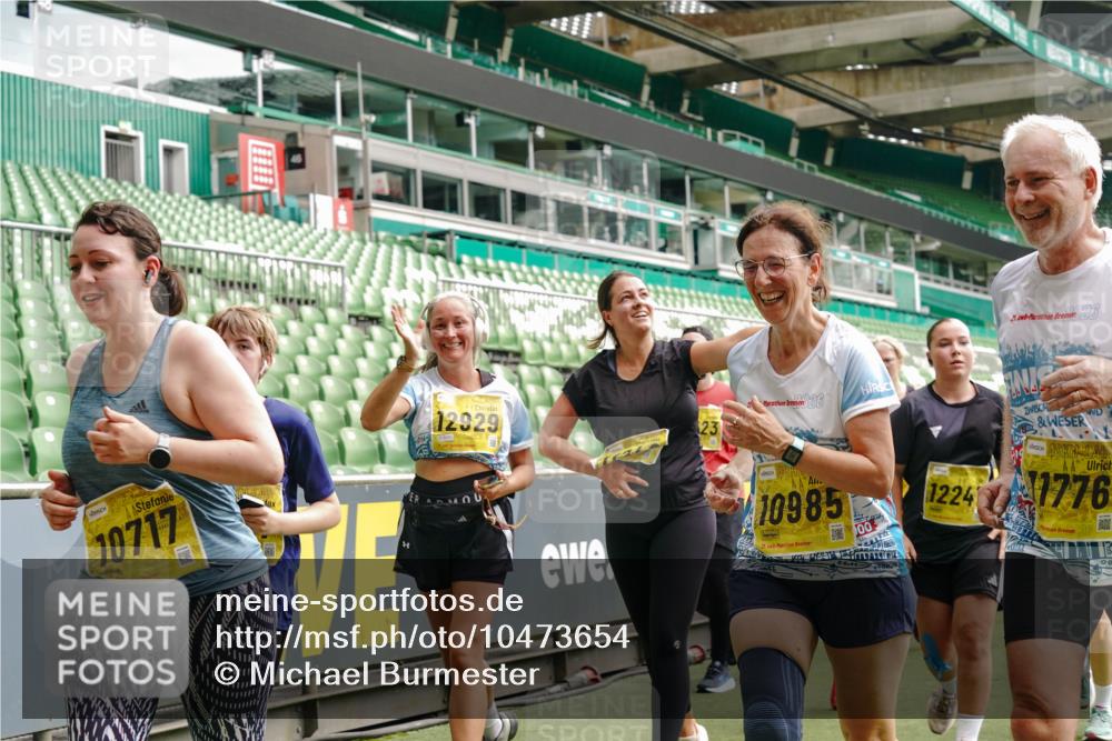 13.09.2026 - 21. swb-Marathon Bremen Michael Burmester http://msf.ph/oto/10473654 13.09.2026 10:37:59 Laufen im Stadion 10090, 10091, 10092, 10150, 10153, 10154, 10168, 10186, 10188, 10190, 10198, 10205, 10237, 10257, 10259, 10260, 10273, 10274, 10283, 10296, 10305, 10315, 10323, 10327, 10331, 10332, 10370, 10375, 10376, 10390, 10429, 10432, 10444, 10465, 10488, 10497, 10500, 10516, 10526, 10598, 10613, 10633, 10645, 10647, 10648, 10654, 10659, 10661, 10663, 10674, 10681, 10682, 10695, 10697, 10802, 10823 meine-sportfotos.de