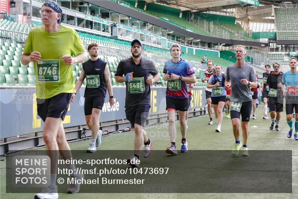 13.09.2026 - 21. swb-Marathon Bremen Michael Burmester http://msf.ph/oto/10473697 13.09.2026 13:15:42 Laufen im Stadion 143, 231, 263, 266, 300, 414, 598, 612, 653, 768, 956, 1008, 1047, 1185, 1312, 1465, 1818, 1819, 1874, 2013, 2218, 2235, 2314, 2351, 2359, 2363, 2385, 2386, 2466, 2468, 2484, 2494, 2579, 2664, 2667, 2678, 2690, 2691, 2698, 2737, 2760, 2778, 2783, 2799, 2829, 2838, 2846, 2859, 2861, 2865, 2874, 2958, 2974, 2978, 3001, 3075, 3133, 3157, 3165, 3185, 3237, 3265, 3331, 3355, 3382, 3387, 3486, 3512, 3670, 3680, 3829, 4034, 4080, 4306, 703 meine-sportfotos.de