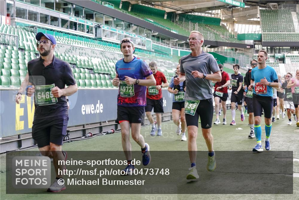 13.09.2026 - 21. swb-Marathon Bremen Michael Burmester http://msf.ph/oto/10473748 13.09.2026 13:15:43 Laufen im Stadion 143, 231, 263, 266, 300, 414, 598, 612, 653, 956, 1008, 1047, 1185, 1312, 1465, 1539, 1818, 1819, 1874, 2013, 2218, 2235, 2314, 2351, 2359, 2363, 2385, 2386, 2466, 2468, 2484, 2494, 2579, 2664, 2667, 2678, 2690, 2691, 2698, 2737, 2760, 2778, 2783, 2799, 2838, 2846, 2859, 2861, 2865, 2874, 2958, 2974, 2978, 3001, 3075, 3133, 3157, 3165, 3185, 3237, 3265, 3331, 3355, 3382, 3387, 3486, 3512, 3670, 3680, 3829, 4034, 4080, 4306, 703 meine-sportfotos.de