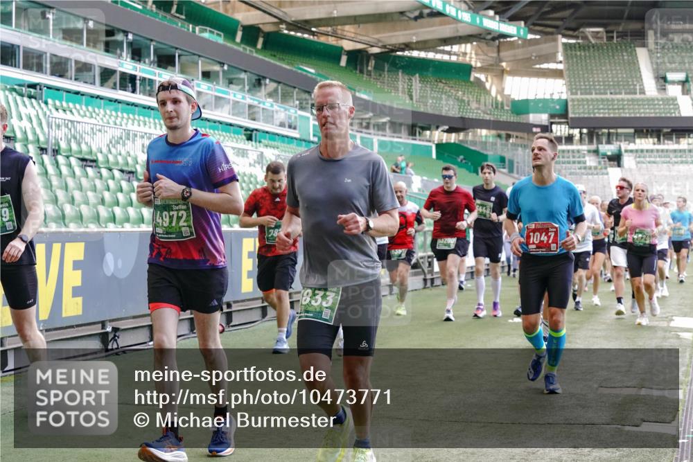 13.09.2026 - 21. swb-Marathon Bremen Michael Burmester http://msf.ph/oto/10473771 13.09.2026 13:15:44 Laufen im Stadion 143, 153, 231, 263, 266, 300, 414, 598, 612, 653, 1008, 1047, 1185, 1312, 1465, 1539, 1818, 1819, 1874, 2013, 2218, 2235, 2314, 2351, 2359, 2363, 2385, 2386, 2466, 2468, 2484, 2494, 2579, 2664, 2667, 2678, 2690, 2691, 2698, 2737, 2760, 2778, 2783, 2799, 2838, 2846, 2859, 2861, 2865, 2874, 2958, 2974, 2978, 3001, 3075, 3133, 3157, 3165, 3185, 3237, 3265, 3331, 3355, 3382, 3387, 3486, 3512, 3670, 3680, 3829, 4034, 4080, 4306, 703 meine-sportfotos.de