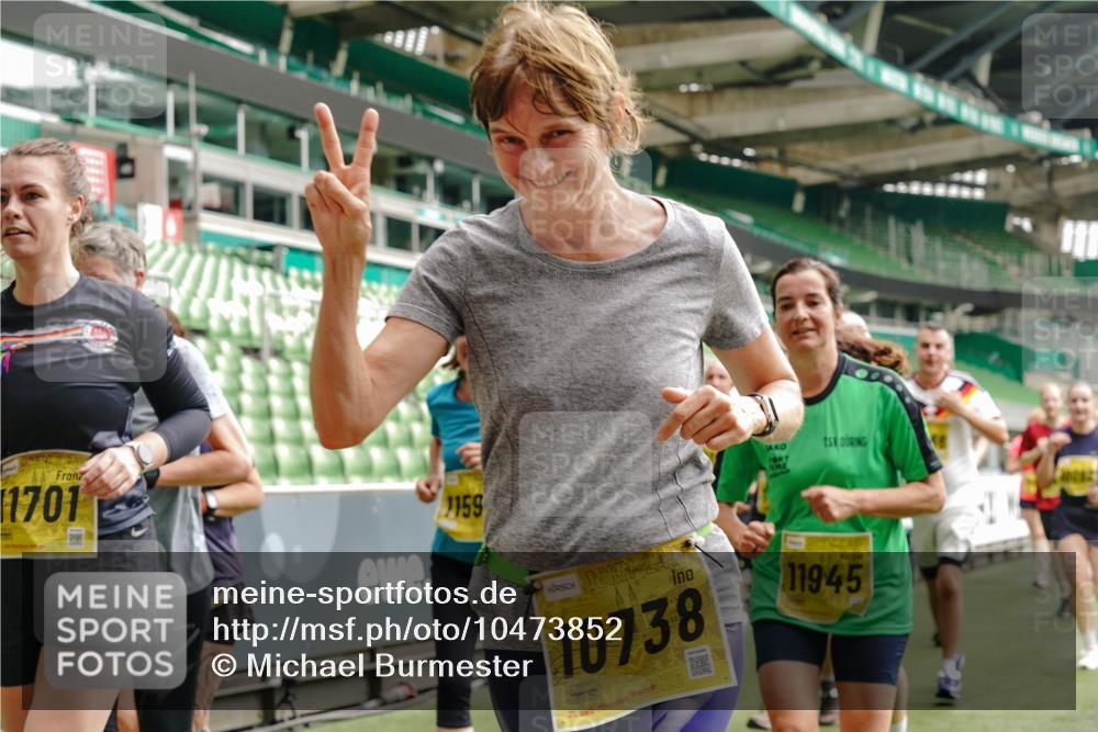 13.09.2026 - 21. swb-Marathon Bremen Michael Burmester http://msf.ph/oto/10473852 13.09.2026 10:38:04 Laufen im Stadion 10090, 10091, 10092, 10150, 10153, 10154, 10168, 10186, 10188, 10190, 10198, 10205, 10237, 10257, 10259, 10260, 10273, 10274, 10283, 10296, 10305, 10315, 10323, 10327, 10331, 10332, 10370, 10375, 10376, 10432, 10444, 10465, 10488, 10497, 10500, 10516, 10526, 10598, 10613, 10633, 10645, 10647, 10648, 10654, 10659, 10661, 10663, 10674, 10681, 10682, 10695, 10697, 10802, 10823 meine-sportfotos.de