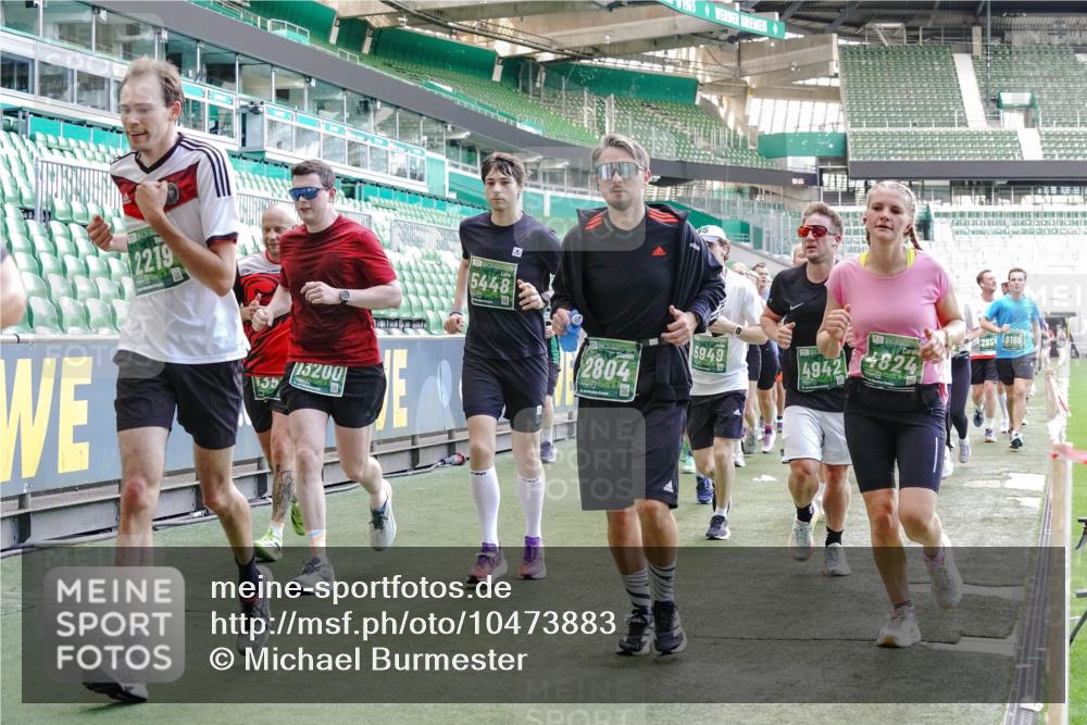 13.09.2026 - 21. swb-Marathon Bremen Michael Burmester http://msf.ph/oto/10473883 13.09.2026 13:15:46 Laufen im Stadion 143, 153, 231, 263, 266, 300, 414, 598, 612, 653, 1008, 1047, 1185, 1312, 1465, 1539, 1818, 1819, 1874, 2013, 2218, 2235, 2314, 2351, 2359, 2363, 2385, 2386, 2466, 2468, 2484, 2494, 2579, 2664, 2667, 2678, 2690, 2691, 2698, 2737, 2760, 2778, 2783, 2799, 2838, 2846, 2859, 2861, 2865, 2874, 2958, 2974, 2978, 3001, 3075, 3133, 3157, 3165, 3185, 3237, 3265, 3331, 3355, 3382, 3387, 3486, 3512, 3670, 3680, 3829, 4034, 4080, 4306, 703 meine-sportfotos.de