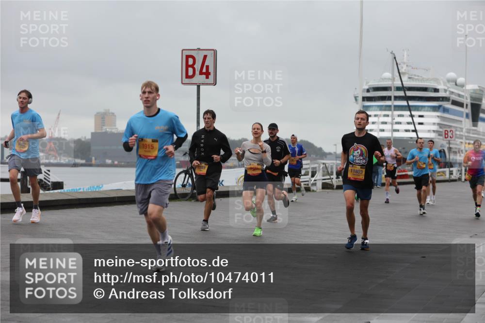 13.09.2026 - Kiel Lauf Andreas Tolksdorf http://msf.ph/oto/10474011 13.09.2026 11:45:24 Kiellinie 6082, 1915, 4, 11803, 7373, 3 meine-sportfotos.de