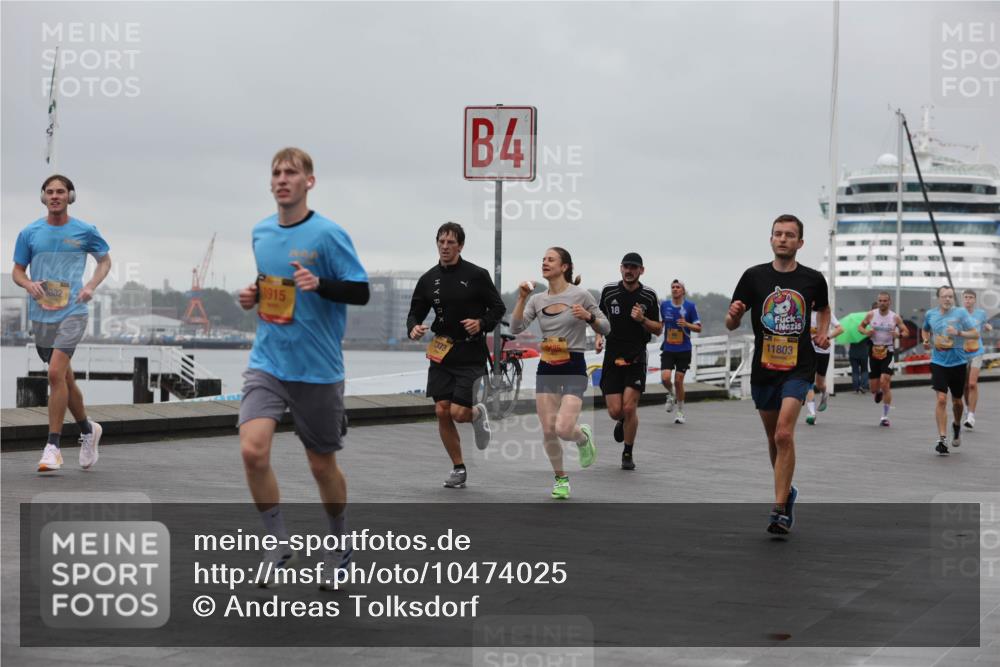13.09.2026 - Kiel Lauf Andreas Tolksdorf http://msf.ph/oto/10474025 13.09.2026 11:45:24 Kiellinie 082, 1915, 4, 9485, 7373, 18, 11803 meine-sportfotos.de