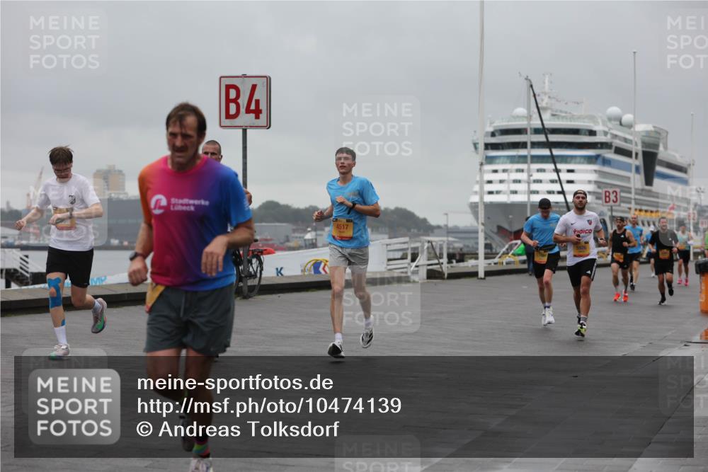 13.09.2026 - Kiel Lauf Andreas Tolksdorf http://msf.ph/oto/10474139 13.09.2026 11:45:30 Kiellinie 4, 4517, 5926, 3 meine-sportfotos.de