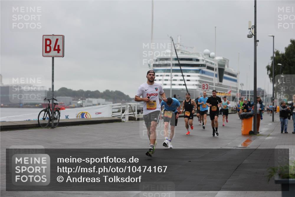 13.09.2026 - Kiel Lauf Andreas Tolksdorf http://msf.ph/oto/10474167 13.09.2026 11:45:32 Kiellinie 4, 5926, 1452, 3 meine-sportfotos.de