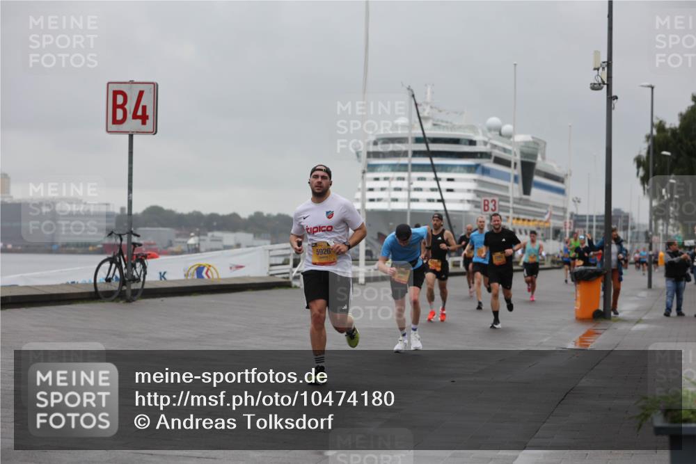 13.09.2026 - Kiel Lauf Andreas Tolksdorf http://msf.ph/oto/10474180 13.09.2026 11:45:33 Kiellinie 4, 5926, 3 meine-sportfotos.de
