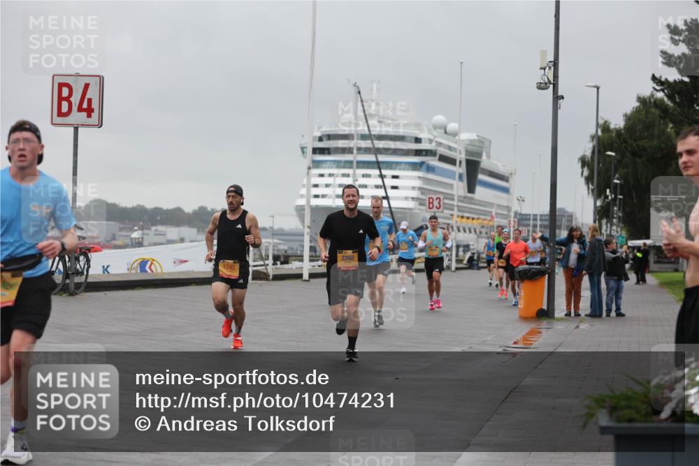 13.09.2026 - Kiel Lauf Andreas Tolksdorf http://msf.ph/oto/10474231 13.09.2026 11:45:36 Kiellinie 4, 1745, 2392, 3 meine-sportfotos.de